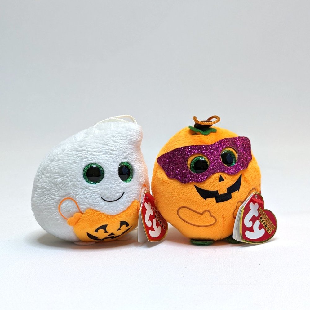 New Set of 2 Halloweenie Beanies Ty Treatsie the Ghost and Mystery the Pumpkin